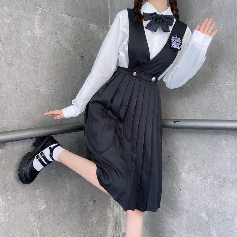 skirt with suspenders