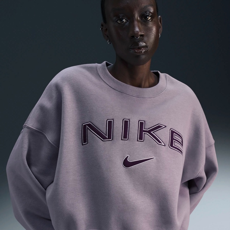 nike sweatshirt