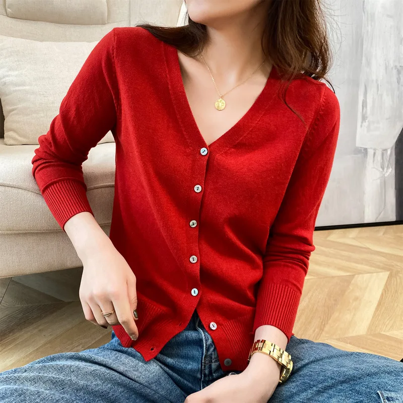 cardigan vs sweater